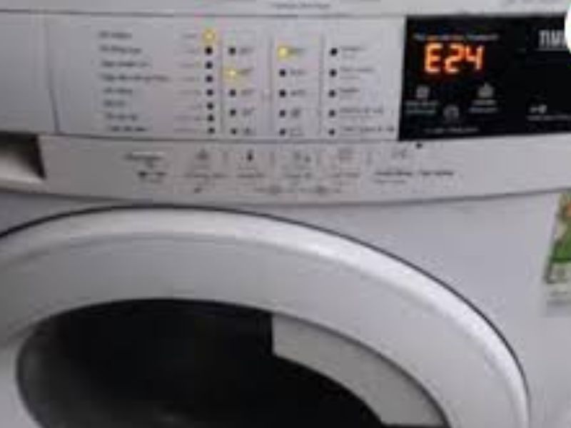 Lỗi E24 máy giặt Electrolux là gì Dấu hiệu nhận biết rõ ràng