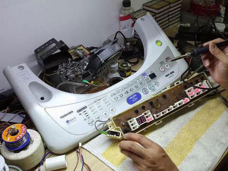 5+ Nguyên Nhân Gây Rối Khiến Máy Giặt Toshiba Báo Lỗi E23