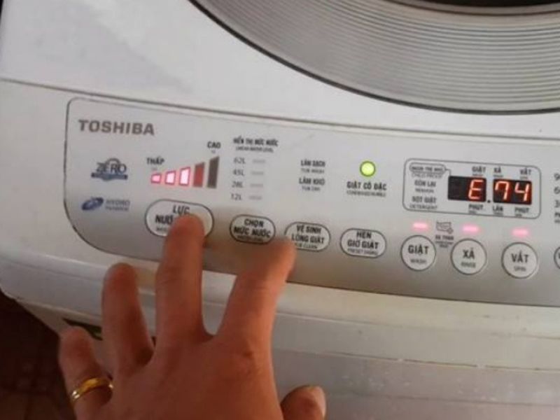Lỗi E7 4 Máy Giặt Toshiba Là Gì Nhận Biết Như Thế Nào